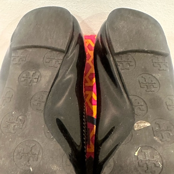 Tory Burch Black Patent Reva Flats Size 6 - Picture 6 of 11